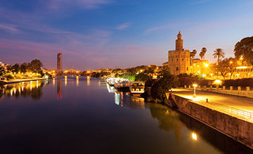 Guadalquivir y Torre del Oro en Sevilla