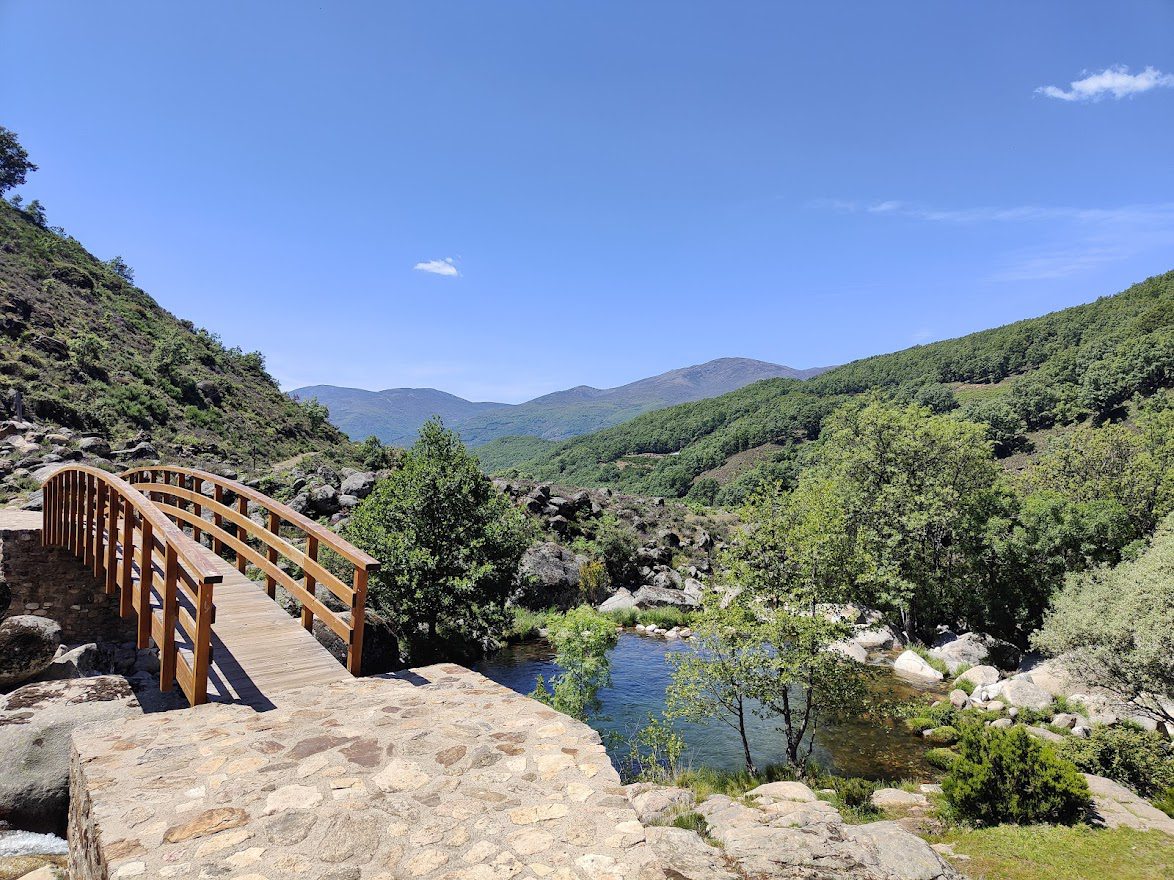 Puente nuevo poza natural