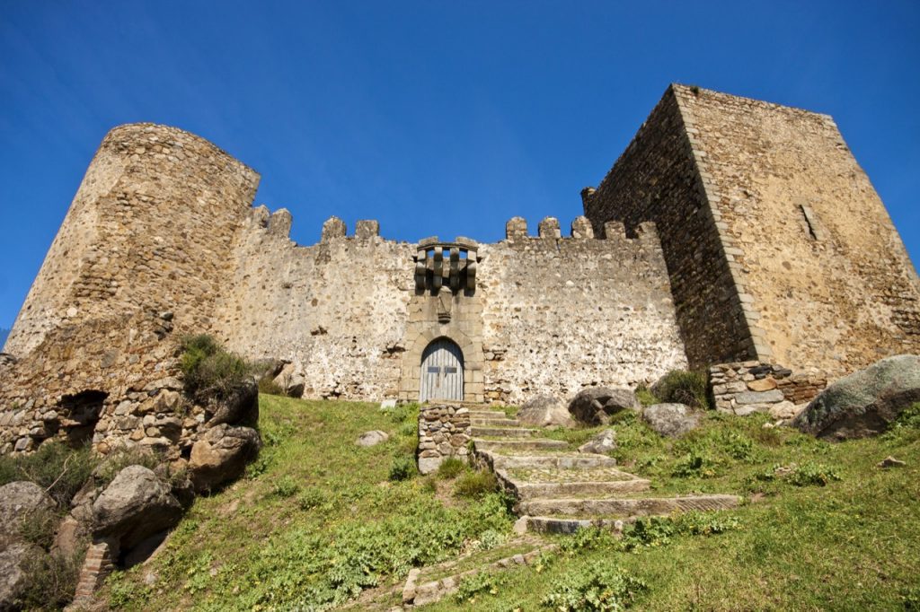 Castillo Burguillos del Cerro